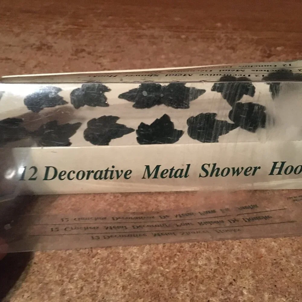 METAL LEAF SHOWER CURTAIN HOOKS GREEN SET OF 12 SPRING BATH FASHION NEW